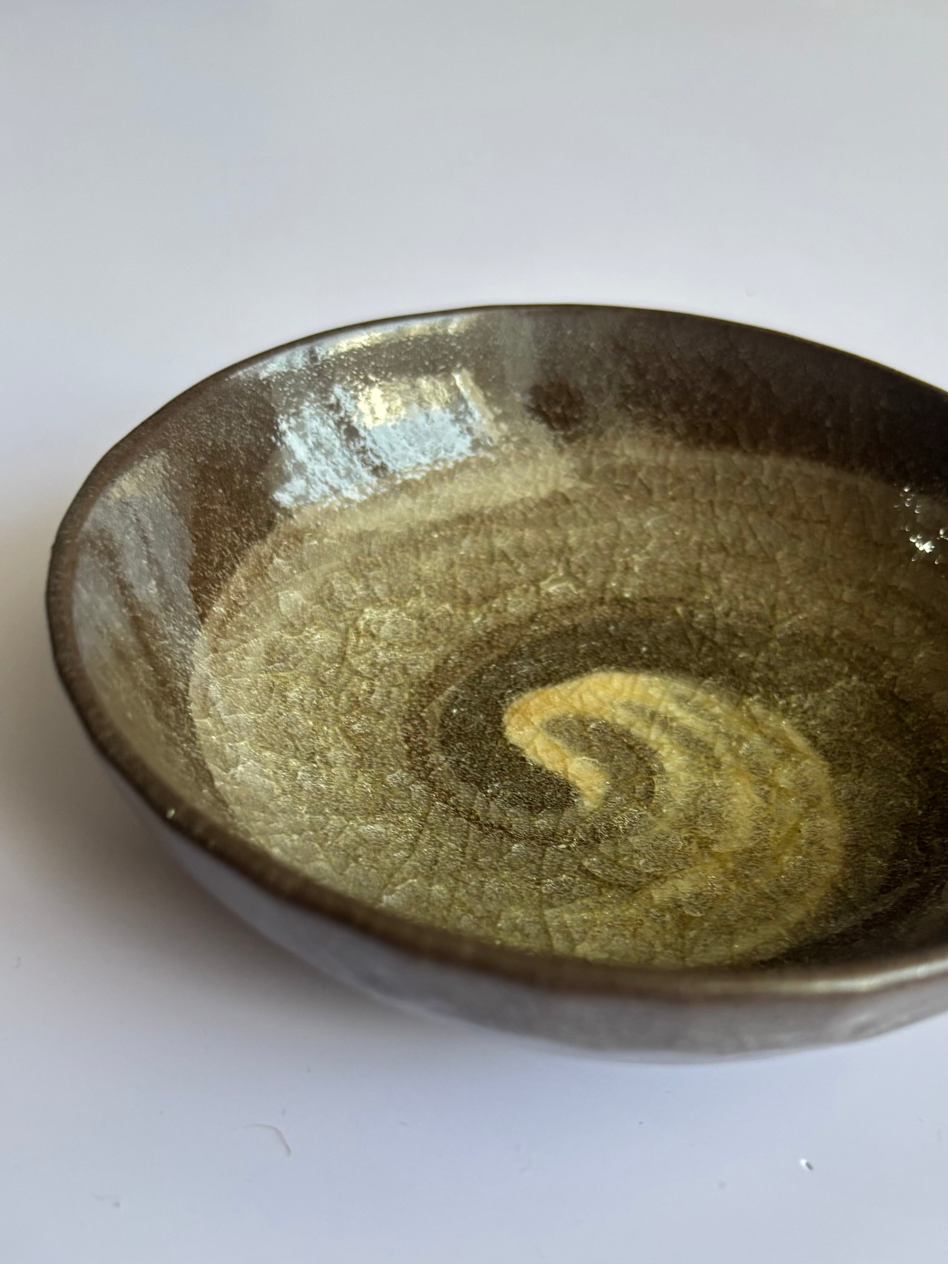 Japanese traditional plate (brown)